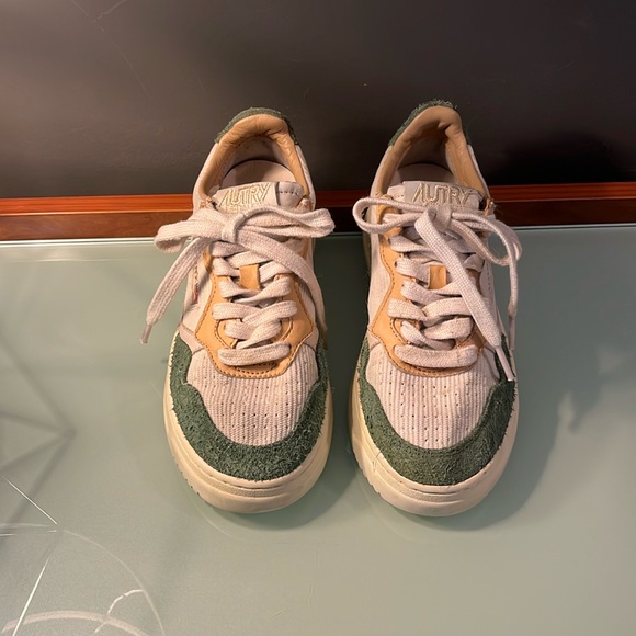Autry White green and yellow Medalist Leather Low Leather Sneaker - Picture 1 of 4